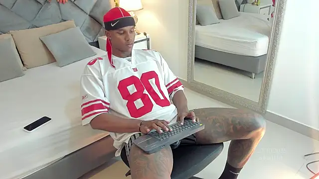 Snapshot of jax_black chatting on 10/23/25, 07:23 jax black online show from 10/23/25, 07:23