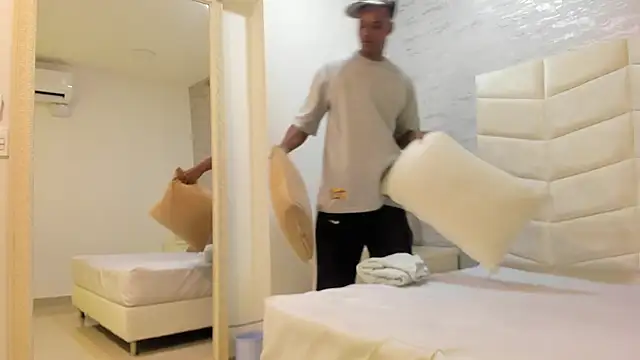 Snapshot of jax_black chatting on 12/02/25, 06:47 jax black online show from 12/02/25, 06:47