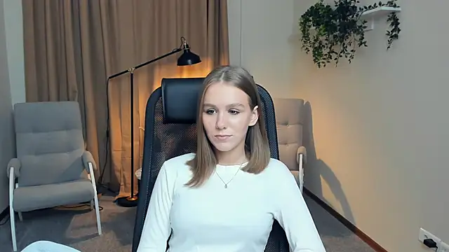 TienKnous online show from 10/03/25, 02:58