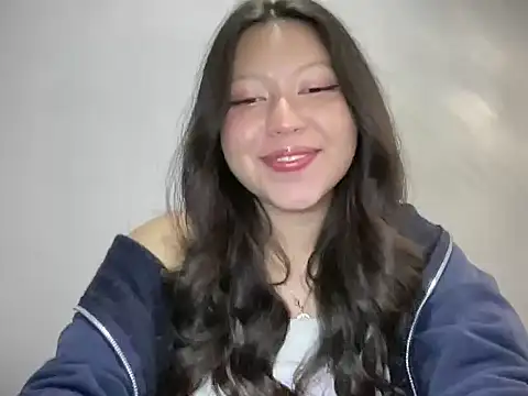 Snapshot of Rachel_James__ chatting on 10/30/25, 05:42 Rachel James online show from 10/30/25, 05:42