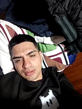 daniandr119 online show from 10/04/25, 02:53