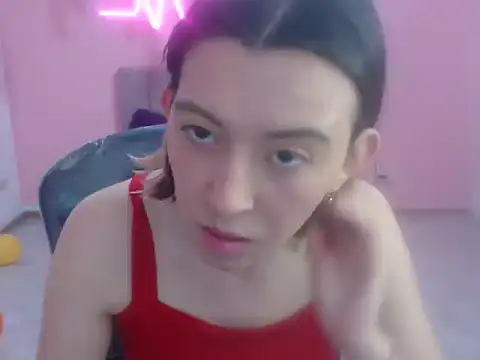 cristal hills 19 online show from 11/22/25, 03:33