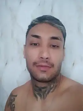 Snapshot of favelaboy10 chatting on 12/22/25, 03:31 favelaboy10 online show from 12/22/25, 03:31