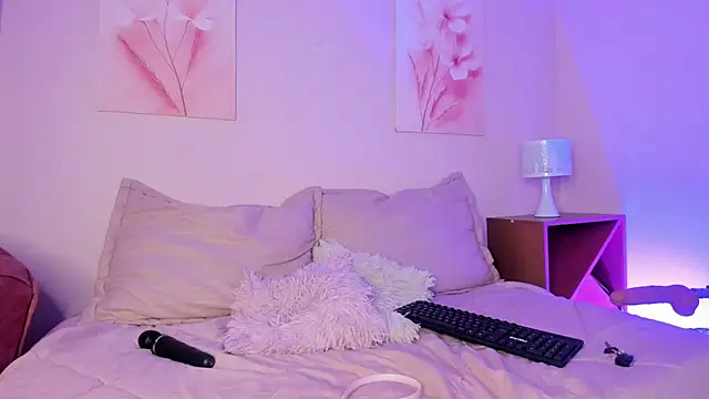 Nikolbrice online show from 11/12/25, 07:13