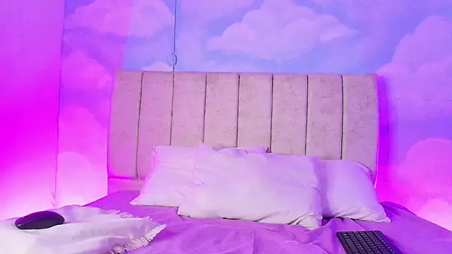 Nikolbrice online show from 03/22/26, 01:53