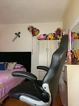 Miichii online show from 10/21/25, 11:05