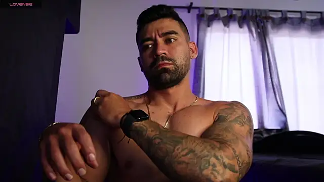 SOY MIKE online show from 10/24/25, 02:57