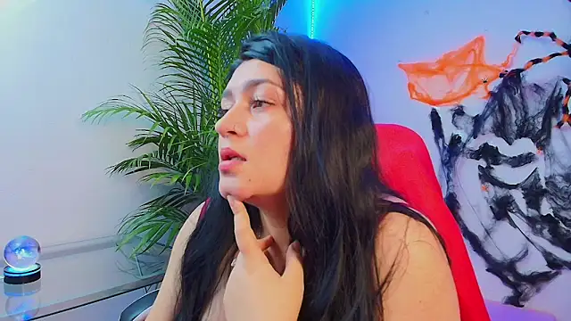 Snapshot of alejitasweet chatting on 10/16/25, 03:18 alejitasweet online show from 10/16/25, 03:18