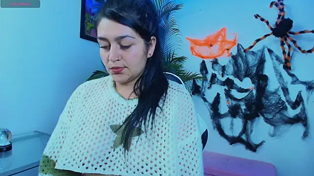 Snapshot of alejitasweet chatting on 10/21/25, 03:18 alejitasweet online show from 10/21/25, 03:18