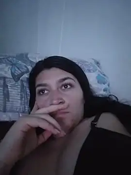 Snapshot of alejitasweet chatting on 10/26/25, 03:45 alejitasweet online show from 10/26/25, 03:45