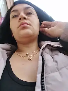 Snapshot of alejitasweet chatting on 11/16/25, 10:26 alejitasweet online show from 11/16/25, 10:26