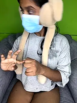 Snapshot of SukiyamaAsia chatting on 10/08/25, 02:36 SukiyamaAsia online show from 10/08/25, 02:36