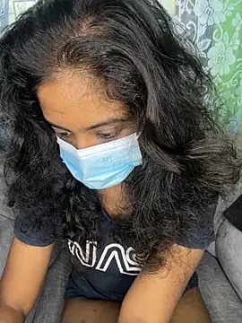 Snapshot of SukiyamaAsia chatting on 11/28/25, 07:33 SukiyamaAsia online show from 11/28/25, 07:33