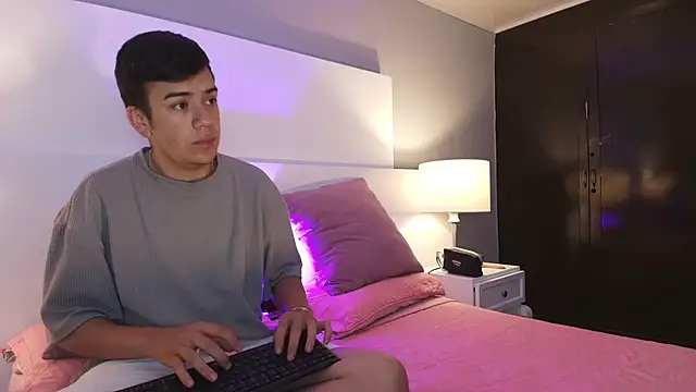 Dylan Katte online show from 02/08/26, 02:59