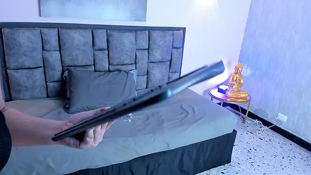 Xiomara Stwart online show from 01/15/26, 01:21