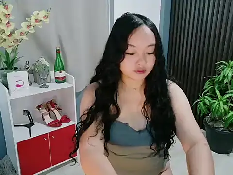 UrFavouriteCravings online show from 01/13/26, 02:06