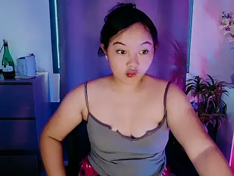 UrFavouriteCravings online show from 04/06/26, 02:09