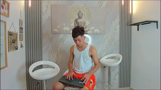 Snapshot of VERY_HOT_GUYS chatting on 01/17/26, 01:16 VERY HOT GUYS online show from 01/17/26, 01:16