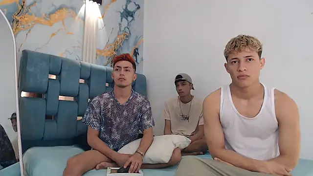 Snapshot of VERY_HOT_GUYS chatting on 02/03/26, 01:16 VERY HOT GUYS online show from 02/03/26, 01:16