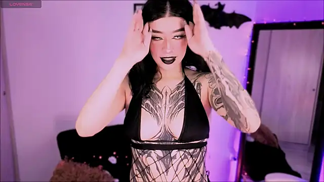 VanessaBlackrose online show from 10/07/25, 11:13