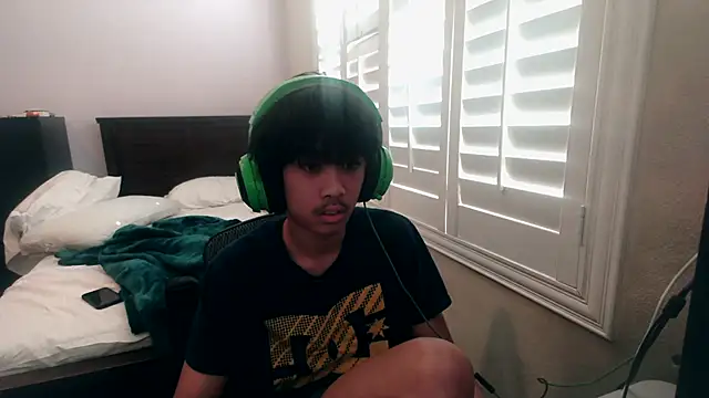 youngasianboy2007 online show from 11/11/25, 07:58