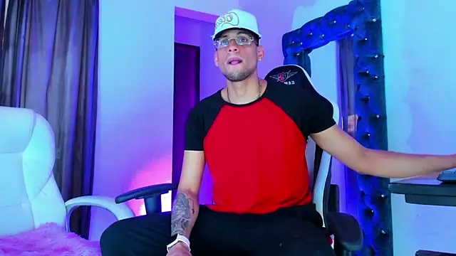 daddys insanee online show from 11/28/25, 06:10