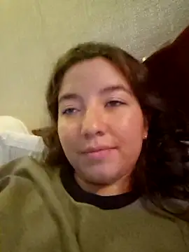 annyaparis online show from 10/22/25, 03:18