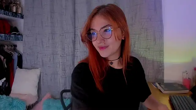 AmaruBloom online show from 10/18/25, 05:21