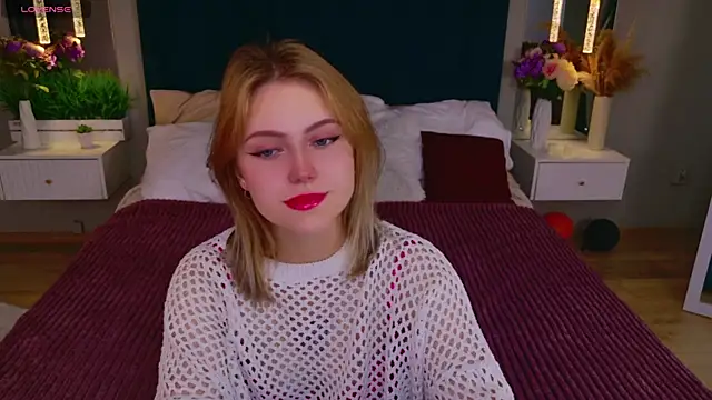 Snapshot of Stellahaart chatting on 11/08/25, 05:07 Stellahaart online show from 11/08/25, 05:07