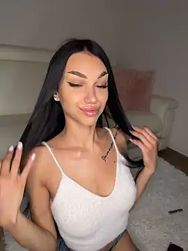 ilariea girl online show from 07/07/26, 01:15