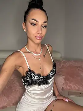 ilariea girl online show from 07/28/26, 03:08