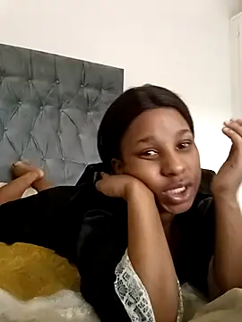 MissBubbles04 online show from 10/12/25, 07:07