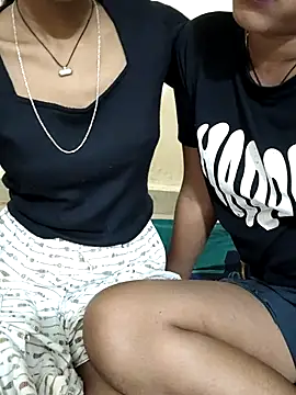 Unique girls90 online show from 10/24/25, 04:03