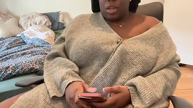 nanaisbackk online show from 02/17/26, 09:28