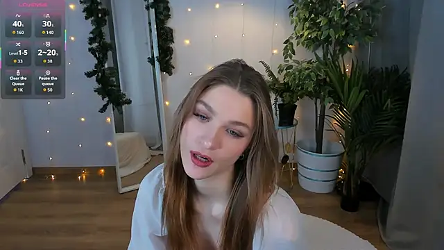 PollyMayer online show from 12/16/25, 08:58