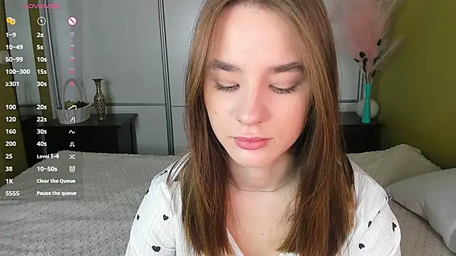 JinnyMcie online show from 03/26/26, 09:37