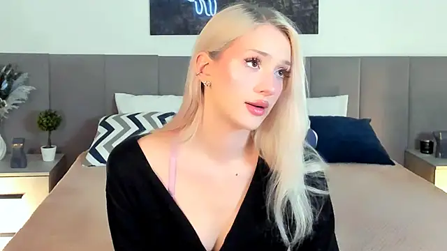 SugarWhisper online show from 11/05/25, 04:51