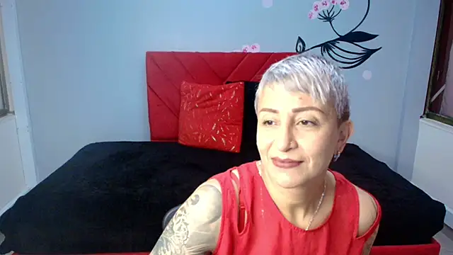 Charlotte  Gray online show from 11/10/25, 12:15