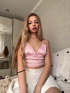  Siennaaa  online show from 11/10/25, 01:10