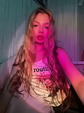  Siennaaa  online show from 03/01/26, 09:50