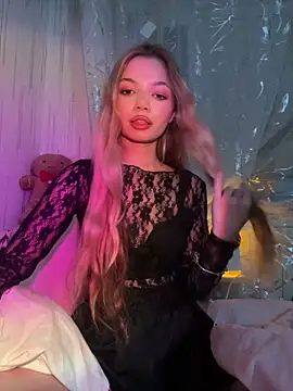  Siennaaa  online show from 03/05/26, 09:00