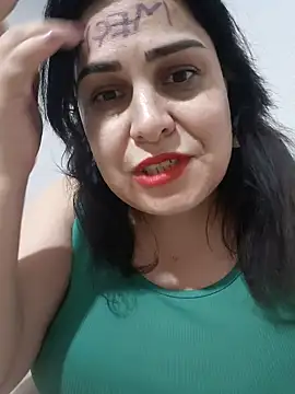 Snapshot of aydannn01 chatting on 10/05/25, 08:29 aydannn01 online show from 10/05/25, 08:29