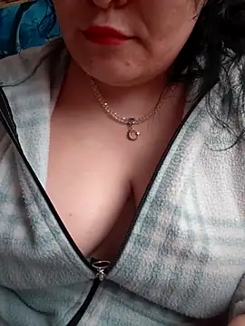 Snapshot of aydannn01 chatting on 10/23/25, 10:36 aydannn01 online show from 10/23/25, 10:36