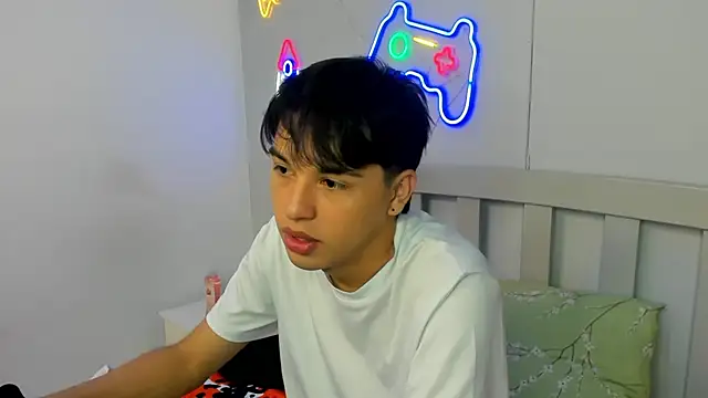 StiwenTwink online show from 10/12/25, 02:16