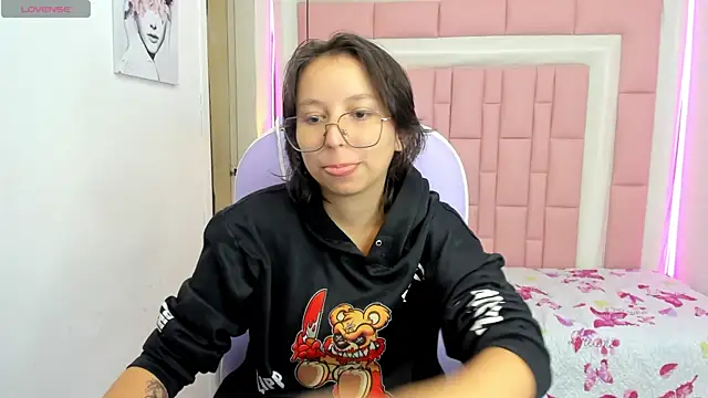 Snapshot of Klaret_Toy chatting on 07/10/26, 07:27 Klaret Toy online show from 07/10/26, 07:27