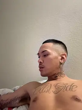 Loadedeggs online show from 10/24/25, 01:46