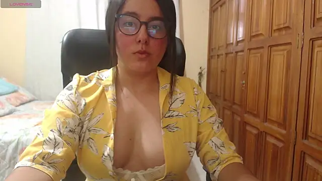 Venus cat  online show from 06/24/26, 10:20