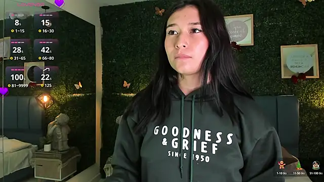 Snapshot of Rubyvixxen_ chatting on 11/21/25, 03:38 Rubyvixxen online show from 11/21/25, 03:38