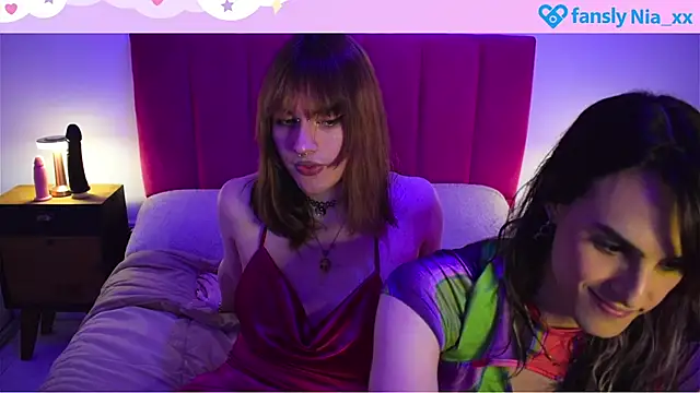 estrogen nia online show from 10/09/25, 01:36