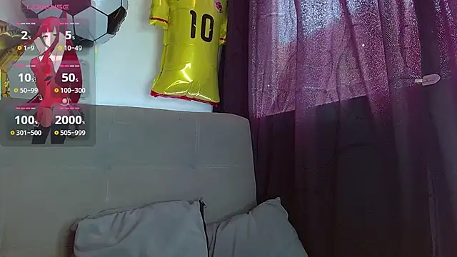 JuliethaFox online show from 06/25/26, 04:44